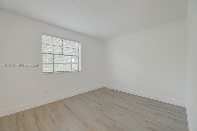 Building Photo - 950 Constitution Dr