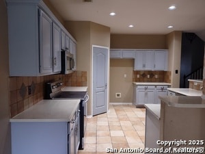 Building Photo - 1122 Persian Garden