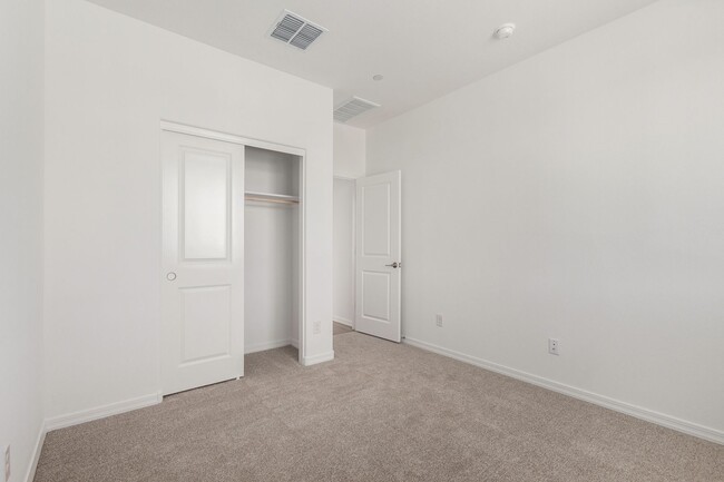 Building Photo - MOVE IN SPECIAL! Brand new 4 bedroom 2 bat...