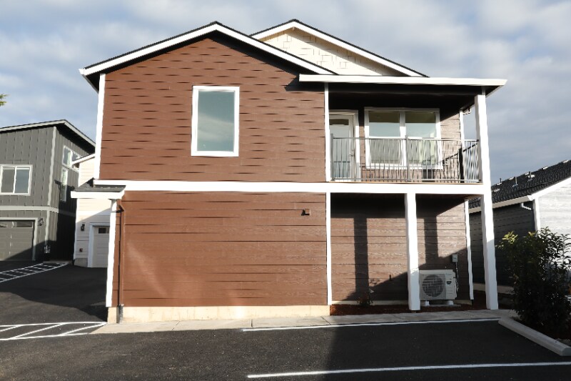 Building Photo - 12913 SE Ridgecrest Rd