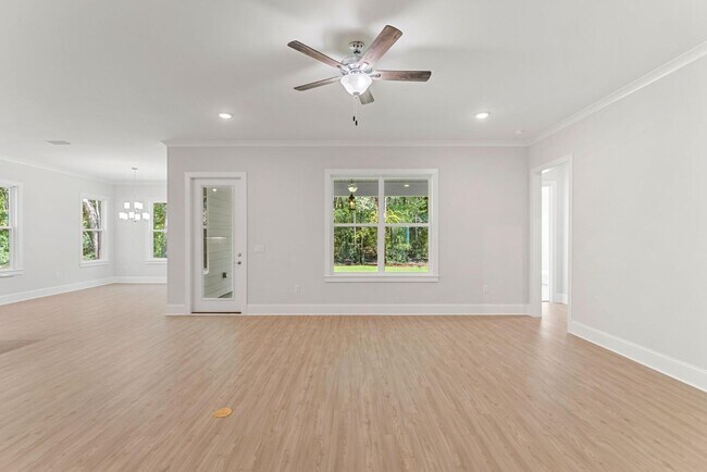 Building Photo - 287 J Hunter's Way S