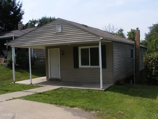 Building Photo - 3 br, 1.5 bath House - 1651 Old Brodhead Road