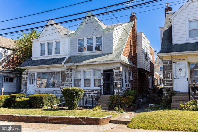 Building Photo - 947 Duncan Ave
