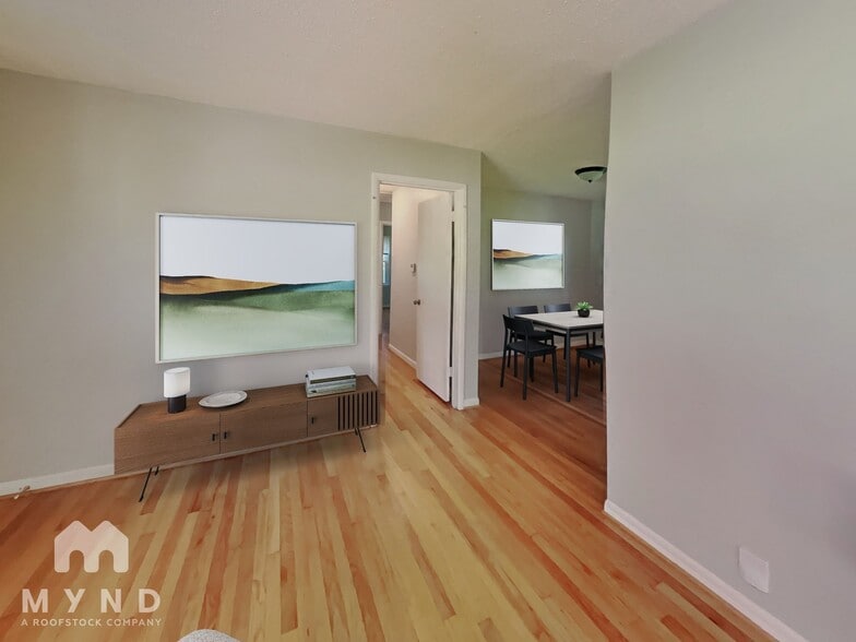 Building Photo - 4361 Silver Lake Rd