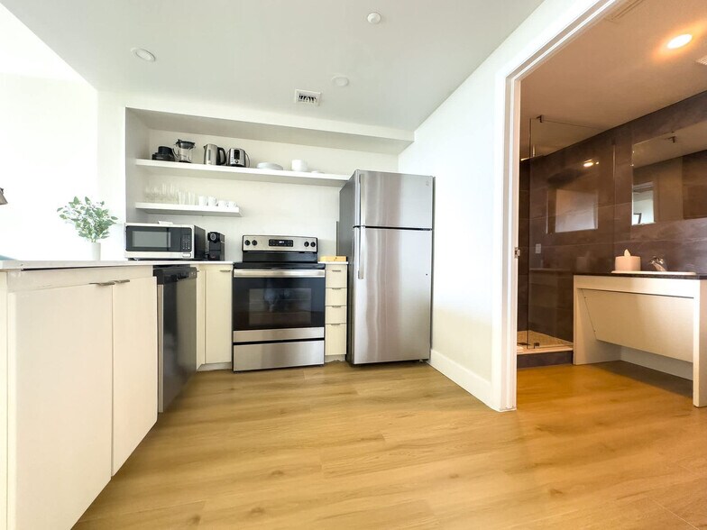 Building Photo - 2889 McFarlane Rd