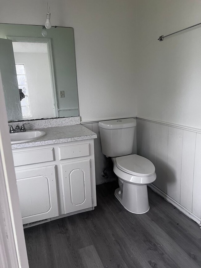 Building Photo - Edmond Home Ready for Occupancy
