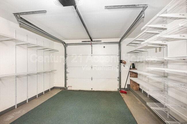 Building Photo - 8002 Tanworth Ct