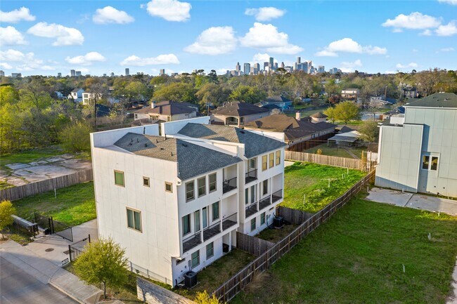 Building Photo - 3911 Griggs Rd