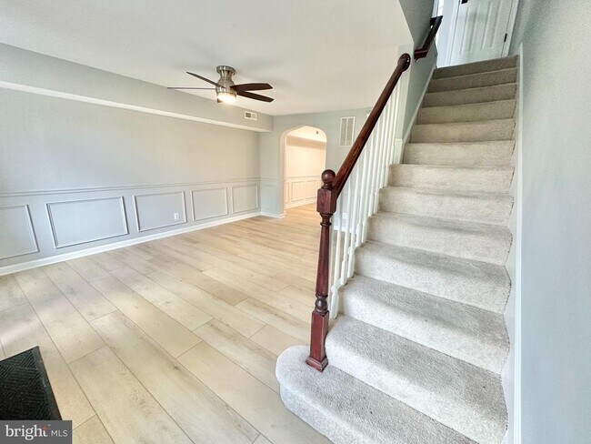 Building Photo - 1010 Bashford Ln