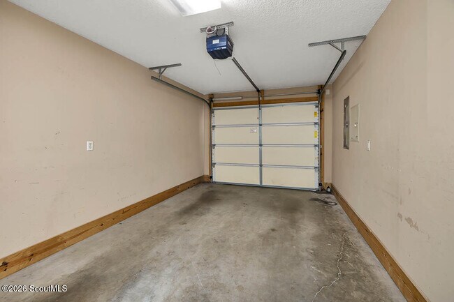 Building Photo - 213 Joshua Cir