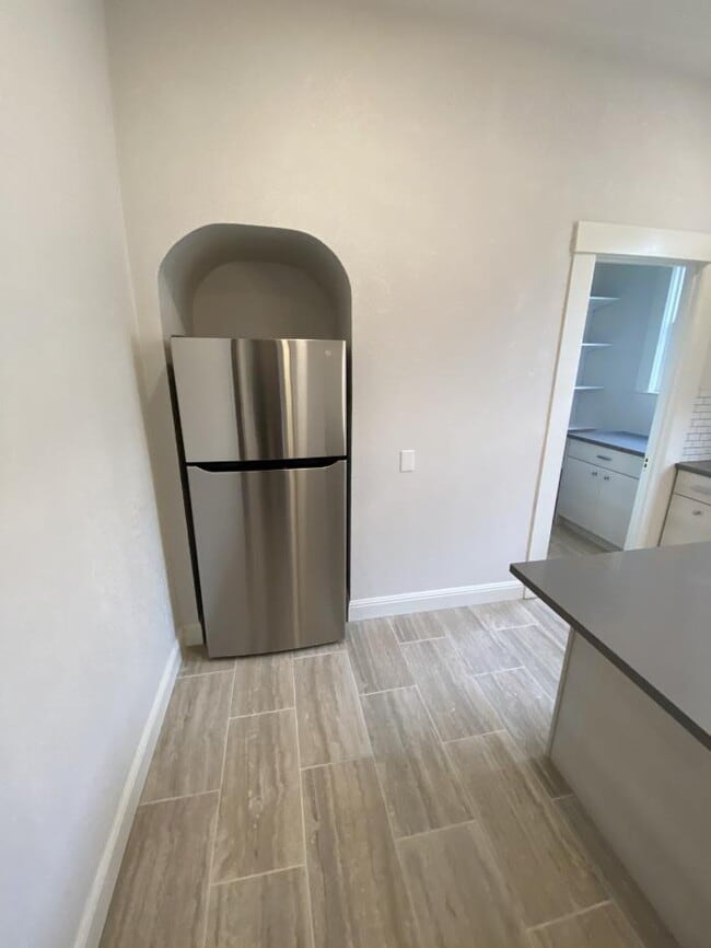 Building Photo - 4 bedroom in Daly City CA 94015