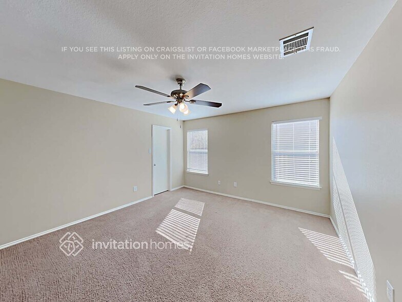 Building Photo - 1852 Village Park Trail