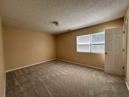 Building Photo - 502 Thyme Ct