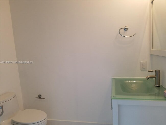 Building Photo - 60 SW 13th St