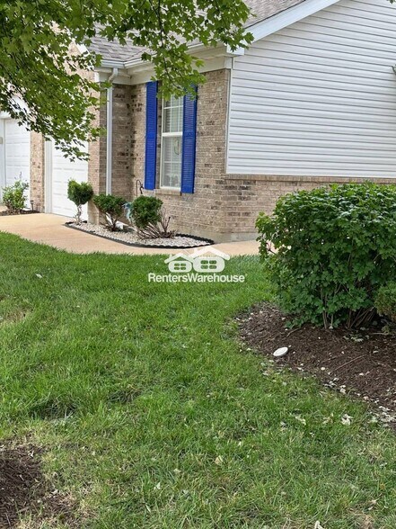 Primary Photo - 32 Jost Villa Dr