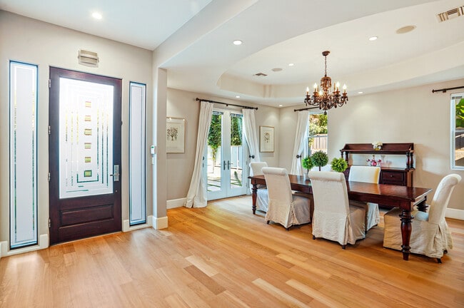 Dining room with french doors - 841 N Crescent Heights Blvd