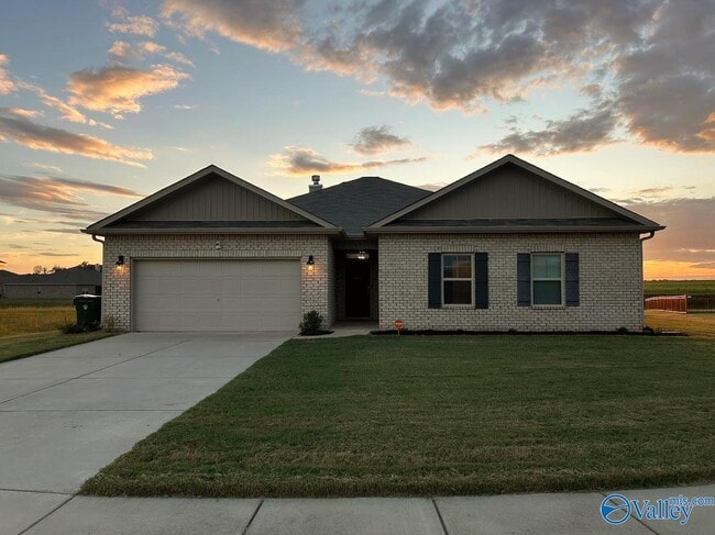 Building Photo - 167 Red Fox Wy