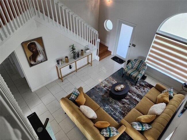 Building Photo - 9700 SW 16th Ct