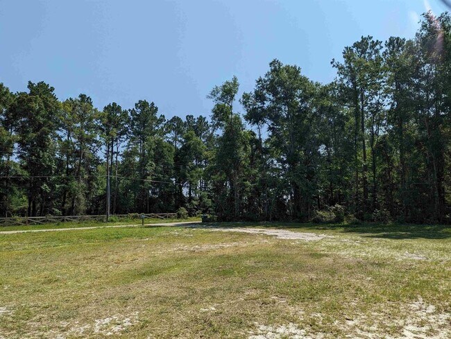 Building Photo - 621 Bob Miller Rd
