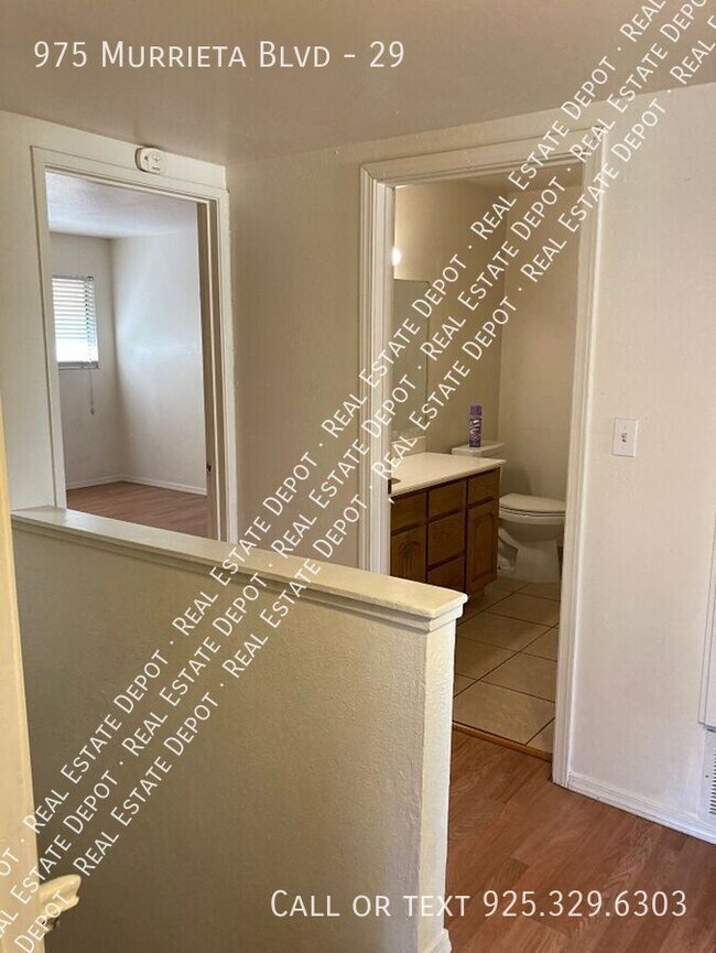 Building Photo - 975 Murrieta Blvd