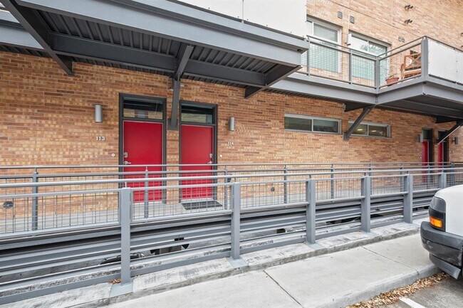 Building Photo - 2205 N Lamar Blvd