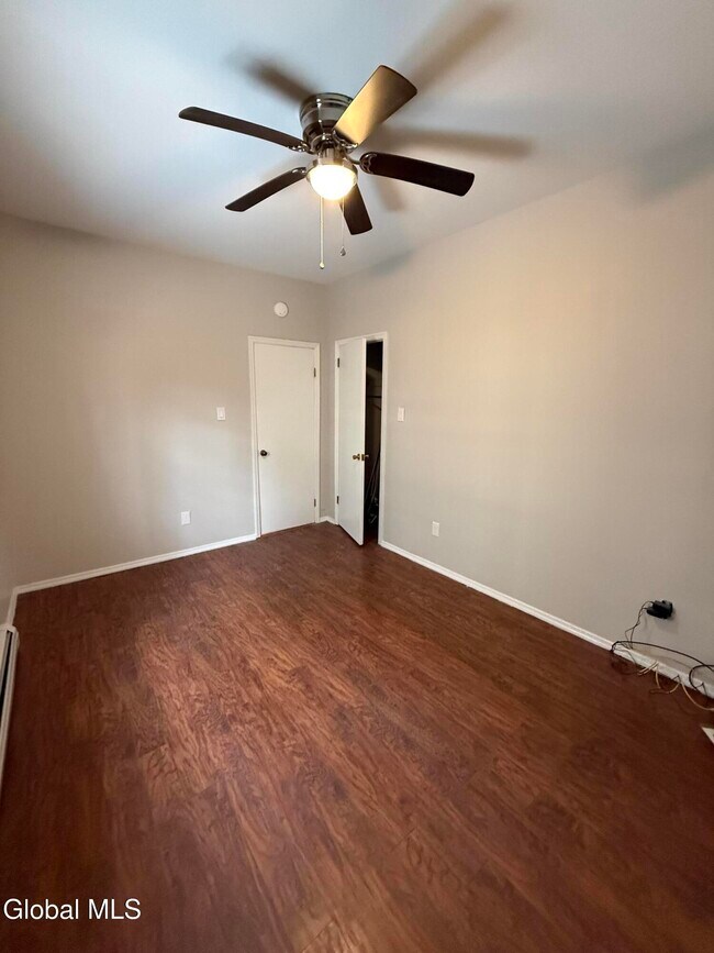 Building Photo - 38 State St