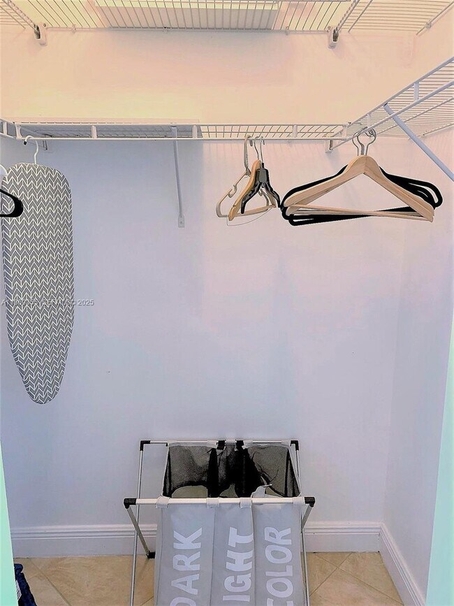 Building Photo - 2080 S Ocean Dr