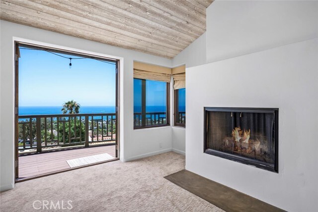 Building Photo - 1020 Skyline Dr