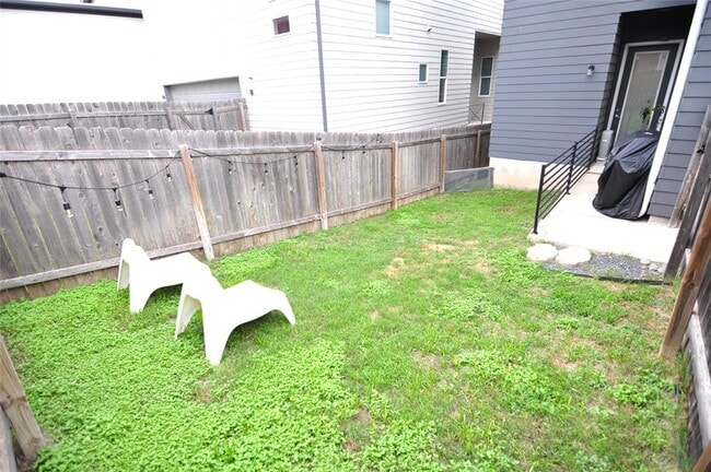 Building Photo - 6117 Seville Dr