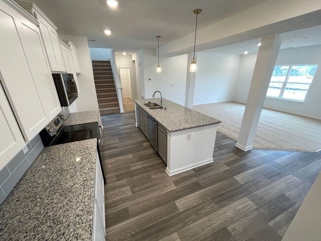 Building Photo - New Home East Jefferson For Rent