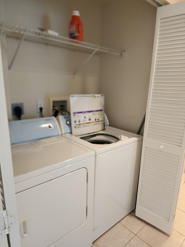 Building Photo - 170 Portside Ave