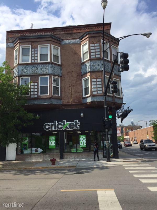 Building Photo - 802 W 31st St