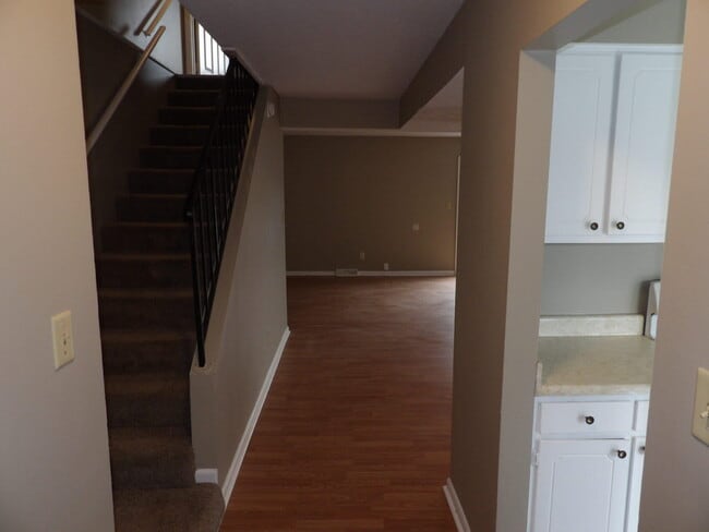 Building Photo - 409 Ridgewood Ln