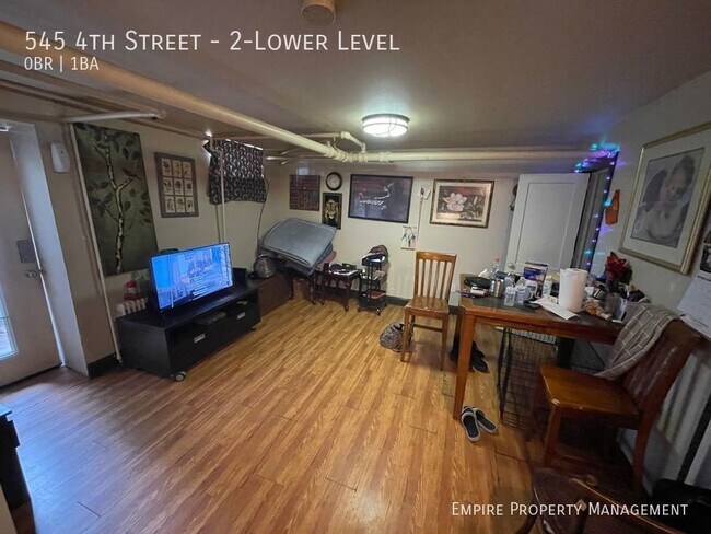 Building Photo - 545 4th St
