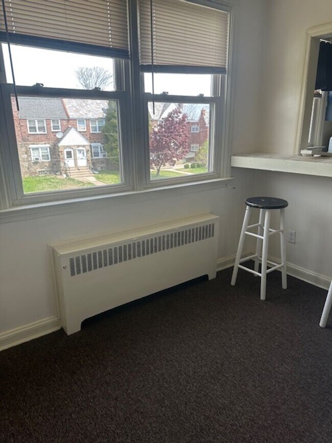 Building Photo - 846 Windermere Ave