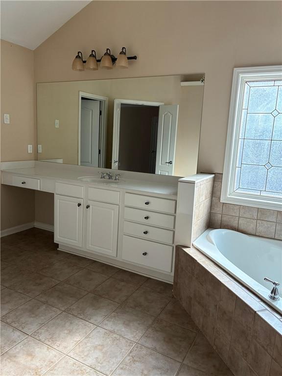 Building Photo - 1880 Manor View