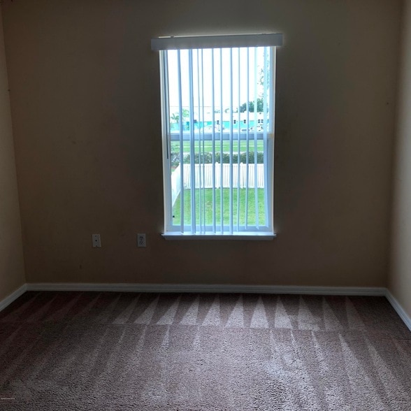 Building Photo - 1793 Sawgrass Dr SW