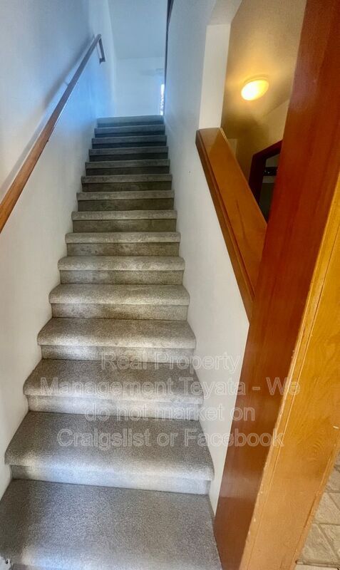 Building Photo - 2824 Valencia St