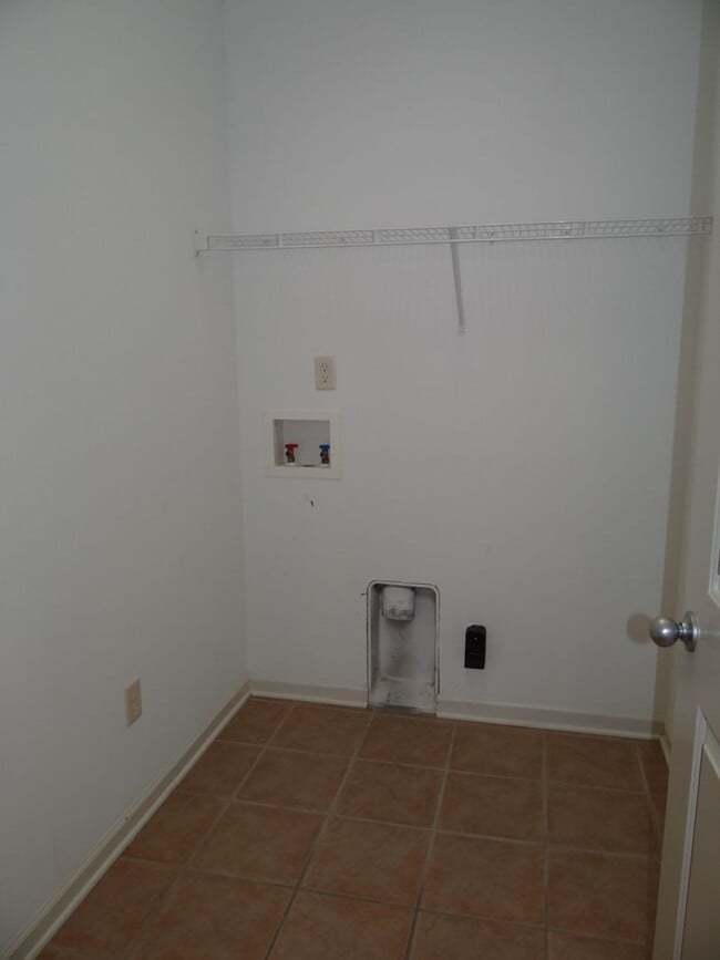 Building Photo - 1543 Inverness Cove Ln