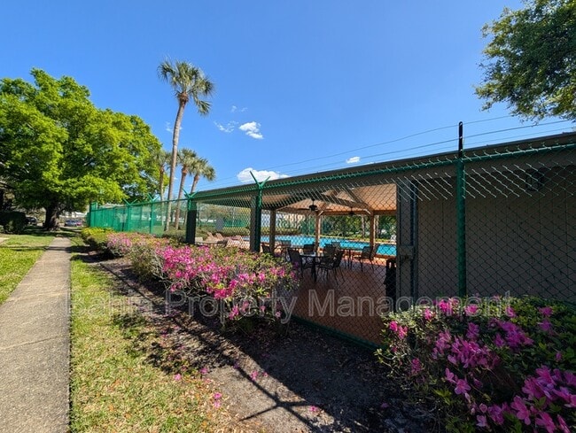 Building Photo - 14211 Shadow Moss Ln