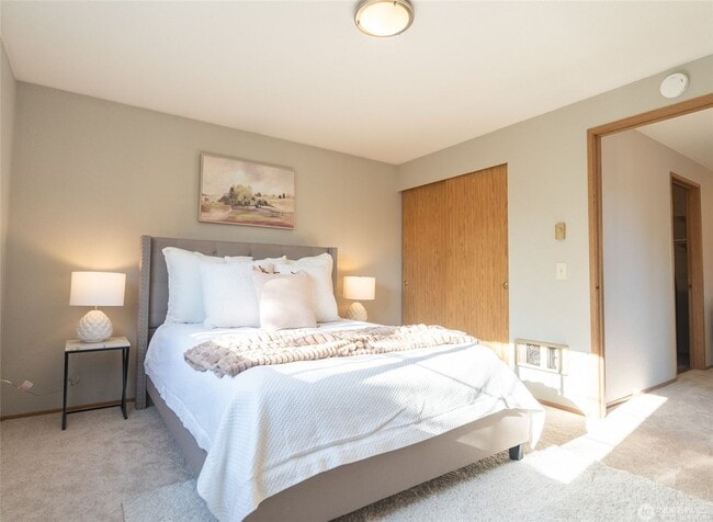 Building Photo - 2bd/1.5ba Seattle House