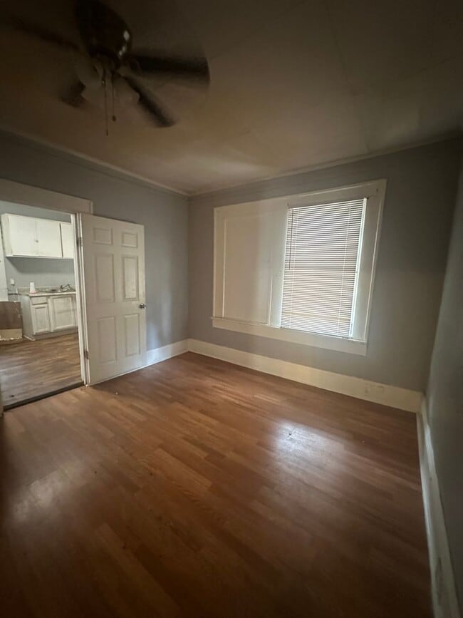 Building Photo - 643 Heard Ave