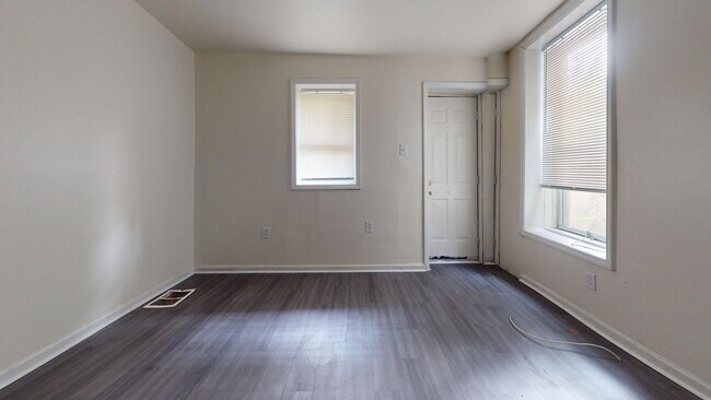 Building Photo - 6047 Delancey St