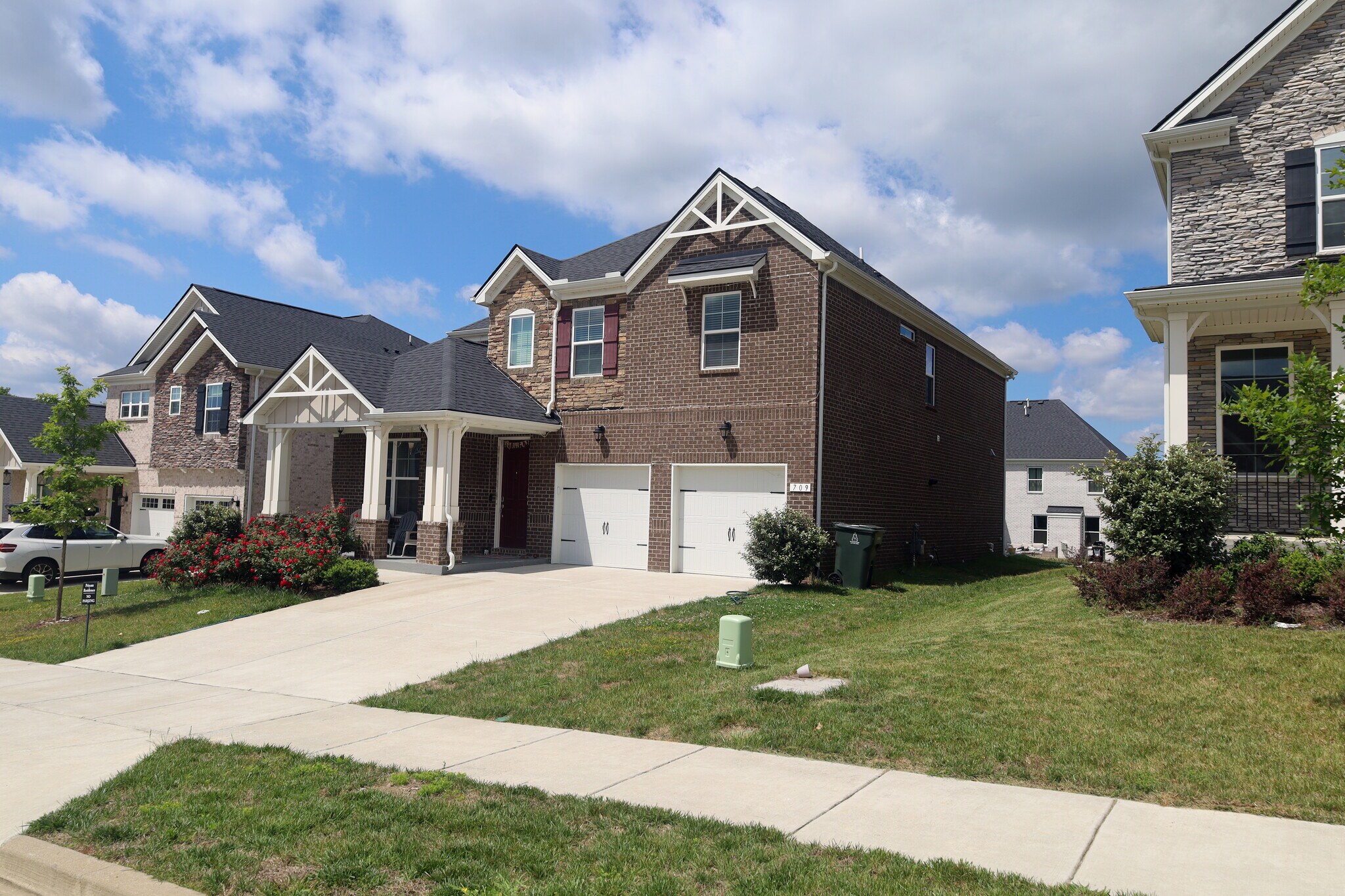 Building Photo - 709 Parthenia Ln