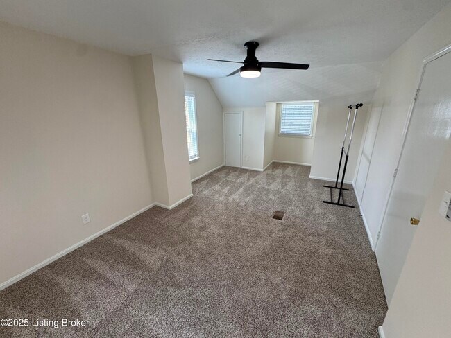 Building Photo - 3912 Massie Ave