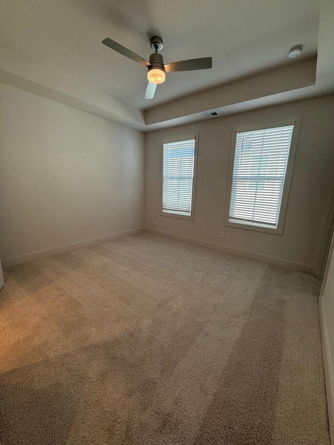 Building Photo - Gorgeous Chosewood/Grant Park Townhome