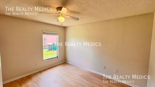 Building Photo - 7373 Mardell Ct