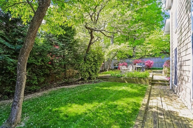Building Photo - Amazing 5BR/3BA Home in Bethesda,MD - Ready early July!