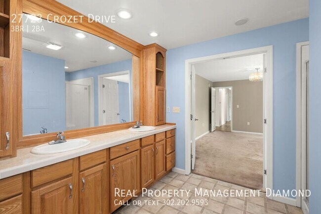 Building Photo - 27723 Crozet Dr