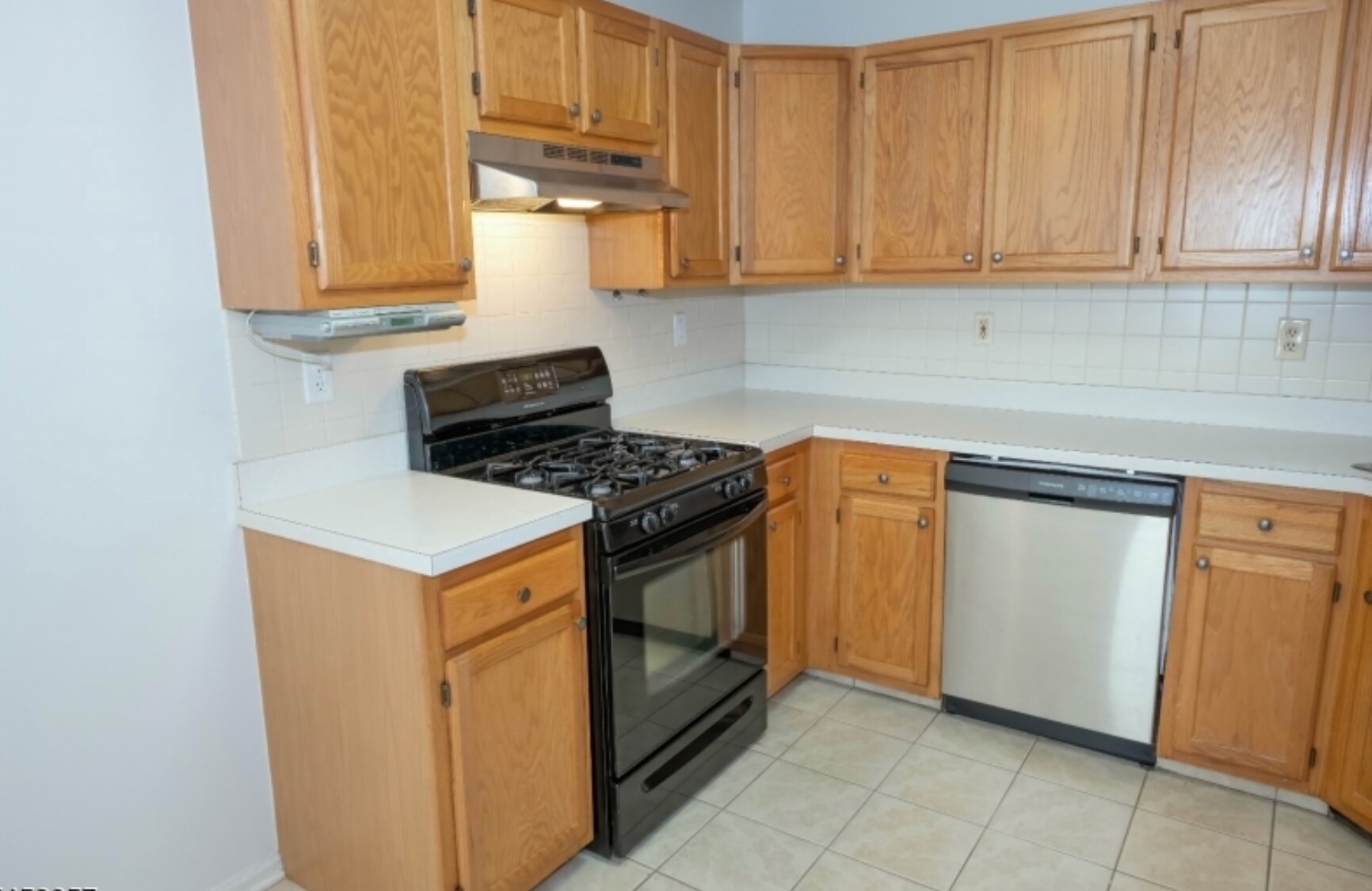 Building Photo - 128 Arbor Way